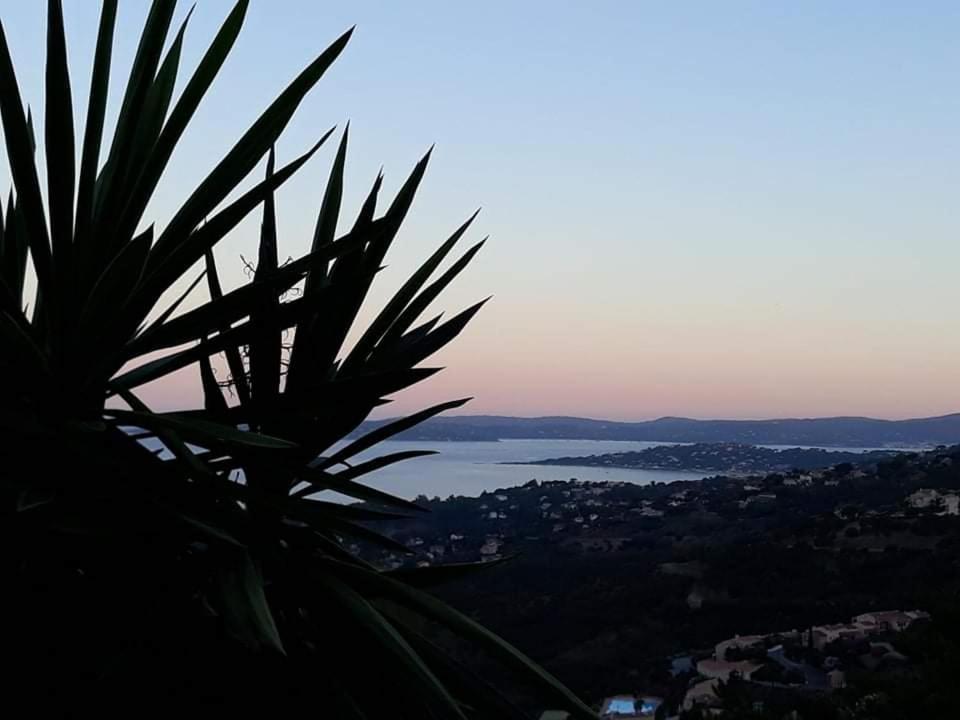 Tres Bel Appartement T3 Avec Splendide Vue Mer Les Issambres Zewnętrze zdjęcie