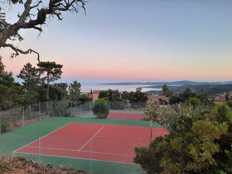 Tres Bel Appartement T3 Avec Splendide Vue Mer Les Issambres Zewnętrze zdjęcie