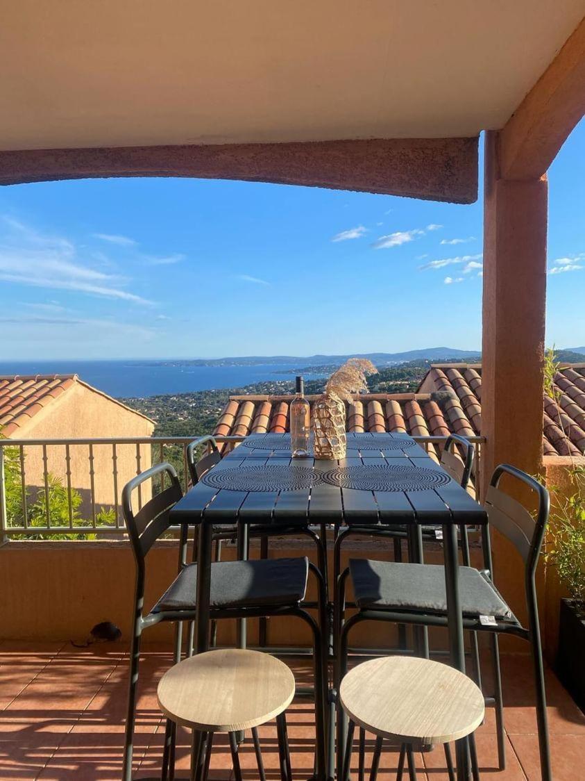 Tres Bel Appartement T3 Avec Splendide Vue Mer Les Issambres Zewnętrze zdjęcie